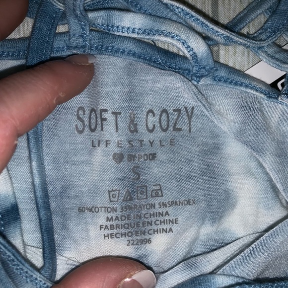 NWT size small cross front tank - Picture 2 of 3